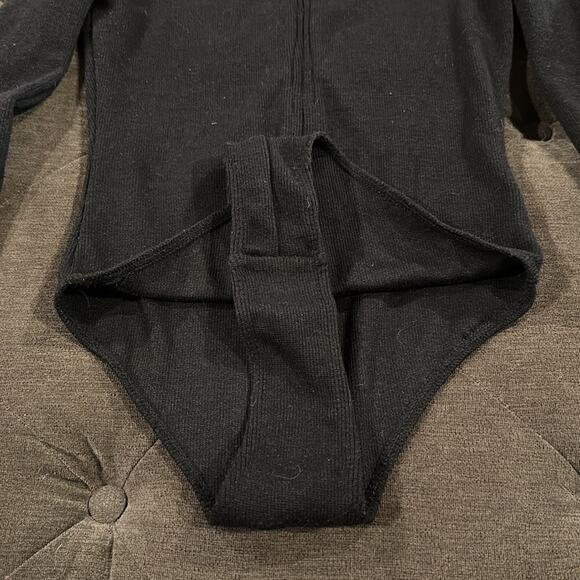 Fashion nova zip front bodysuits size medium - Picture 2 of 4